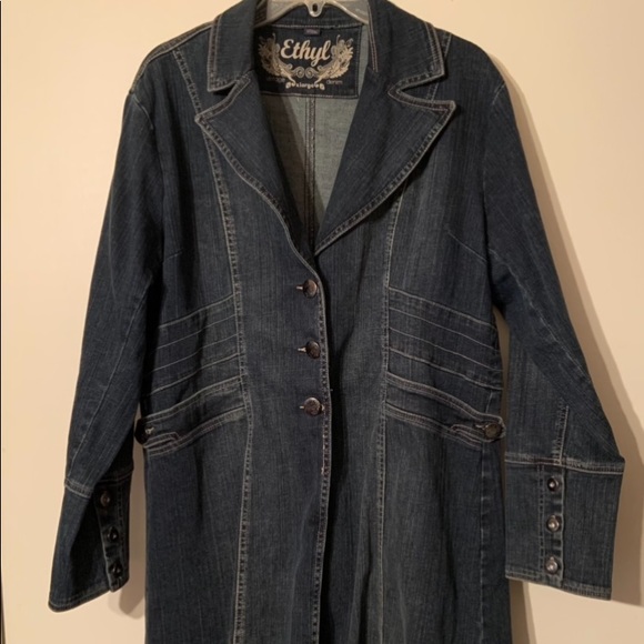 Pretty denim jean jacket. New and never worn. - Picture 1 of 6